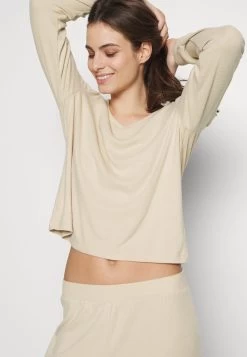 Anna Field Pyjama - Off-White 11 Anna Field Pyjama - Off-White -Anna Field 1f950543f22a49e99e0bf827dcb85ca5