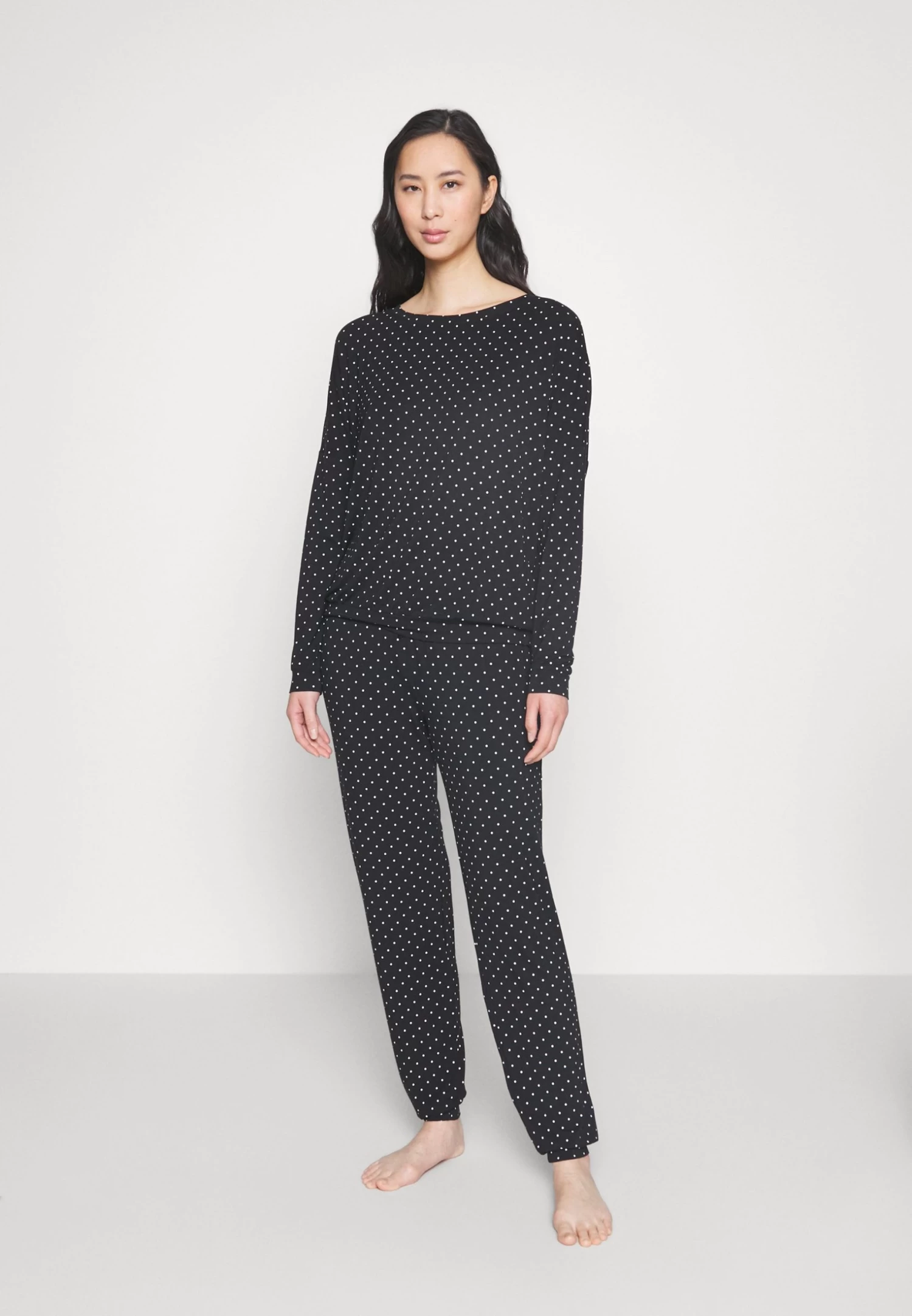 Anna Field Pyjama - Black/White 1 Anna Field Pyjama - Black/White