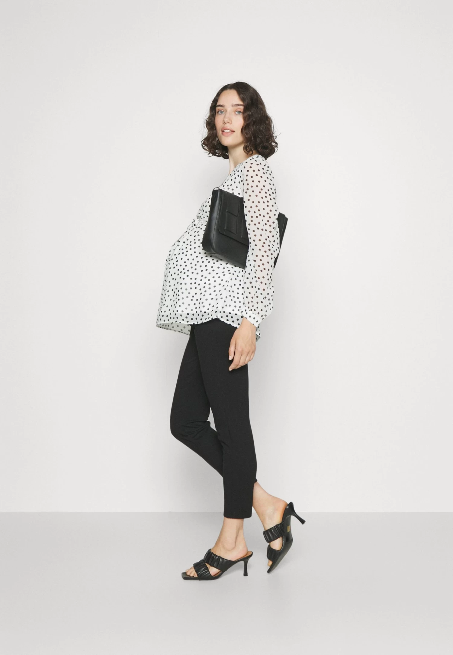 Blouse - White/Black 2 Blouse - White/Black - Afbeelding 2