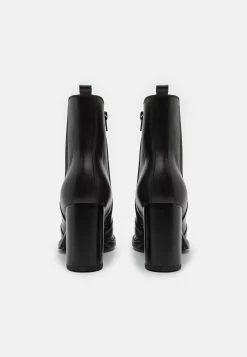 Leather- Enkellaarsjes Met Hoge Hak - Black 9 Leather- Enkellaarsjes Met Hoge Hak - Black -Anna Field 8285c3f6f7d94045bb79e27db56d5a46