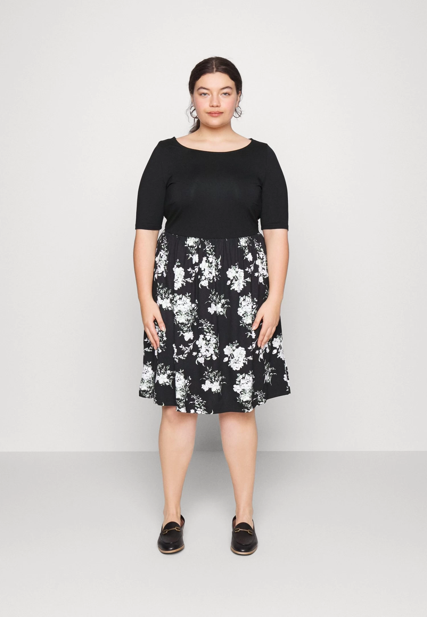 Jurk - Black/Multi Coloured 1 Jurk - Black/Multi Coloured