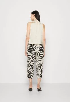 Anna Field Top - Off-White -Anna Field d9c5d38d7f3d4273906a516a7842f4a3